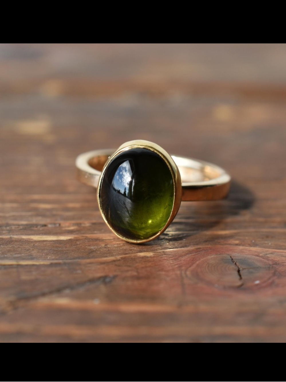 22k Gold Bezel Set Green Tourmaline on a 14k Gold Band Ring Size 5.75 Estate - Picture 4 of 11